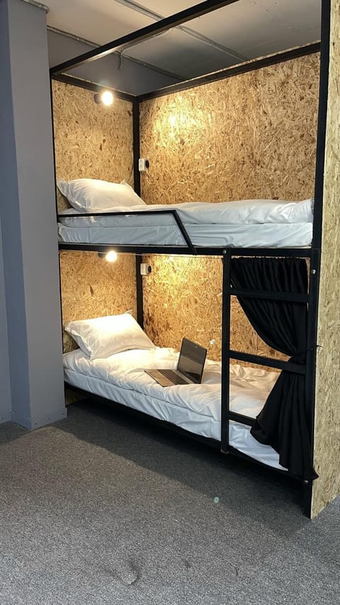 bunk bed