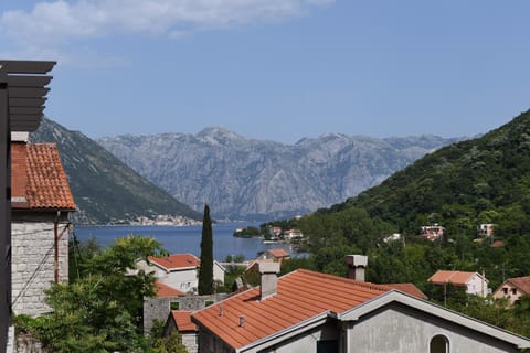 Day, Natural landscape, Mountain view, Sea view