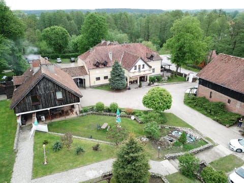 Property building, Neighbourhood, Bird's eye view, Garden view