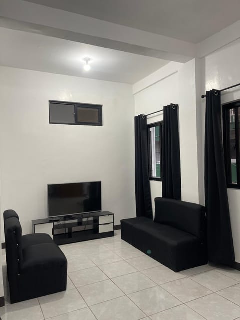 Communal lounge/ TV room, TV and multimedia, Living room