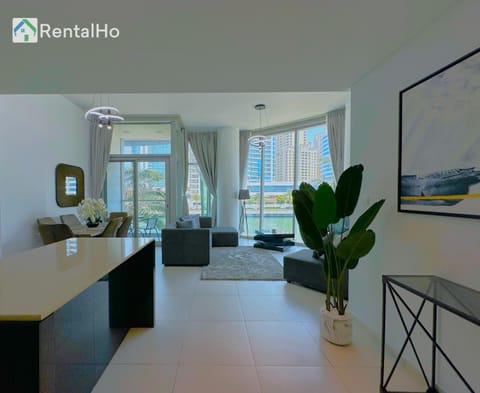 Unforgettable View & Experience Over Dubai Canal Apartment in Dubai