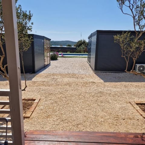 Mobile Homes Albatross House in Šibenik-Knin County, Croatia