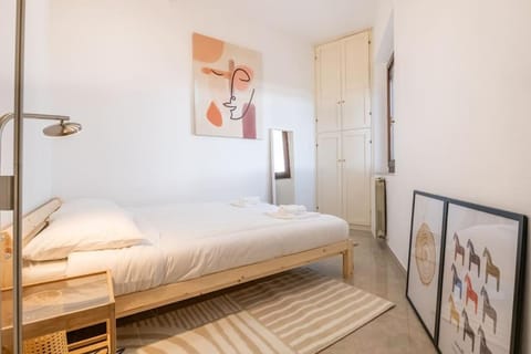 Bed, Photo of the whole room, Bedroom, towels, wardrobe