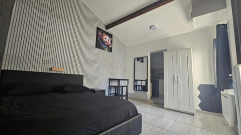 Maisonnette Grande Hauteur Proche Paris & Stade De France House in Drancy