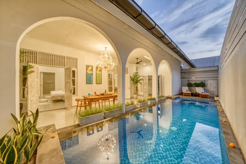 Patio, Swimming pool