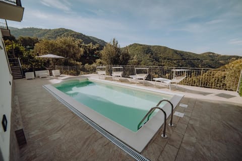 Solarium, Swimming pool, Swimming pool