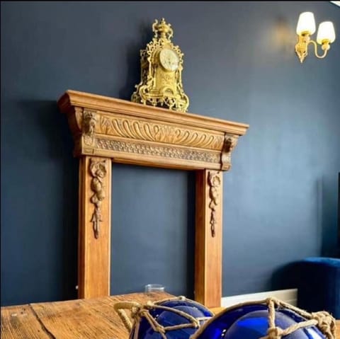 Living room, Decorative detail