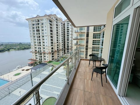 Property building, Patio, Natural landscape, View (from property/room), Balcony/Terrace, Seating area, Lake view, Pool view, River view