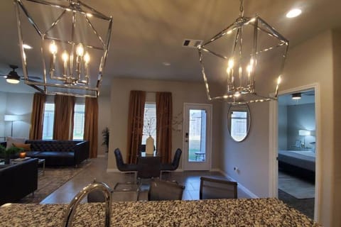 Katy Vibes With Jacuzzi, Elegant and Peaceful 3BR House in Harris County