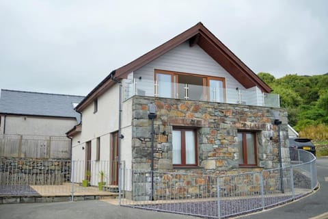 Ruby's Watch House in Barmouth