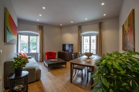 Communal lounge/ TV room