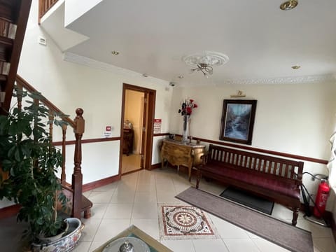 GoldenDawn Guest House Bed and Breakfast in County Dublin