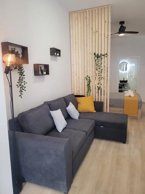 Apartamento loft con encanto Suite Home Valencia Apartment in Valencia