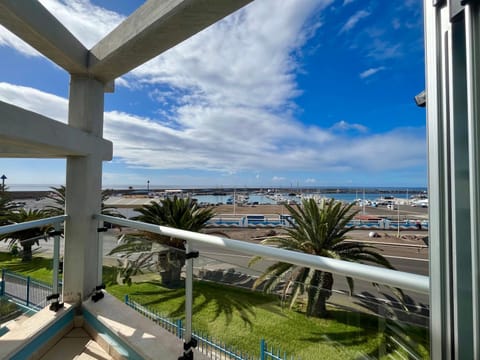View (from property/room), Balcony/Terrace, Sea view