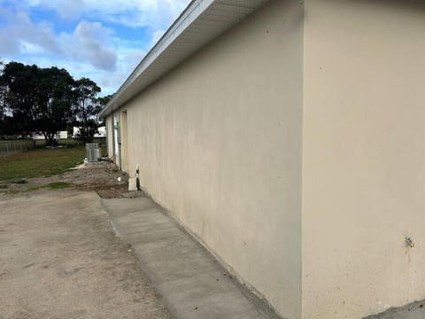 Tranquile Vacation Home near Universal studio Apartment in Orlando