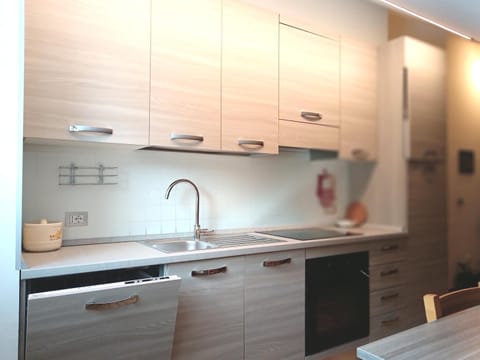 Appartamento 2 Residenza RODODENDRO Apartment in Trentino-South Tyrol