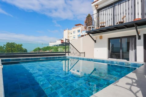Sea view, Swimming pool
