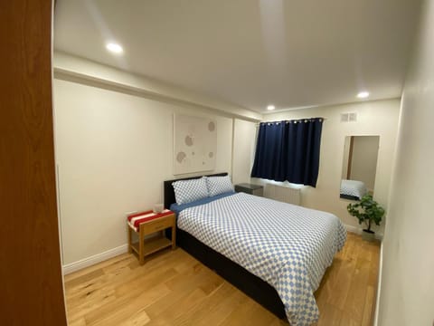 Cozy Room in Modern Apartment - Perfect Location Bed and Breakfast in Dublin