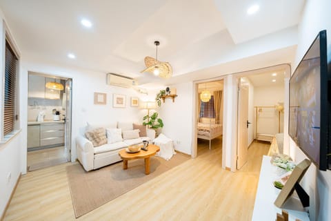 Property building, Living room, Photo of the whole room
