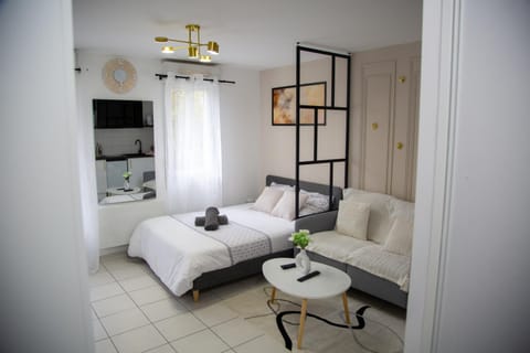 Living room, Photo of the whole room