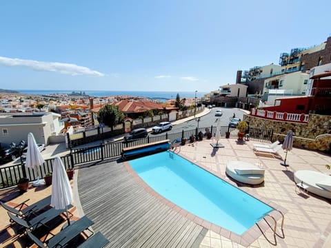 Property building, Patio, Day, Natural landscape, View (from property/room), Balcony/Terrace, City view, Pool view, Sea view, Swimming pool, Swimming pool, sunbed