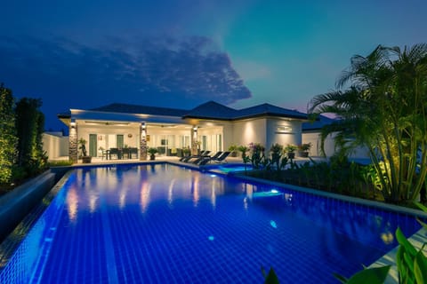 Night, Swimming pool