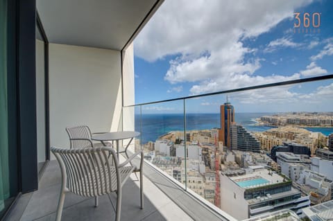 Patio, Communal lounge/ TV room, Day, Natural landscape, View (from property/room), Living room, Seating area, Dining area, Evening entertainment, Sea view, sunbed