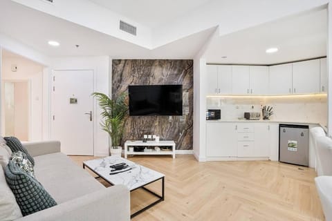 Urban Gem 2BR with Stunning Views Apartment in Dubai