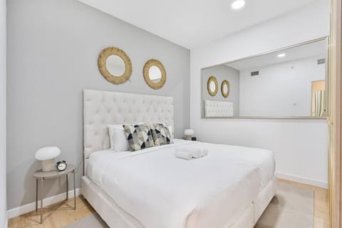 Urban Gem 2BR with Stunning Views Apartment in Dubai