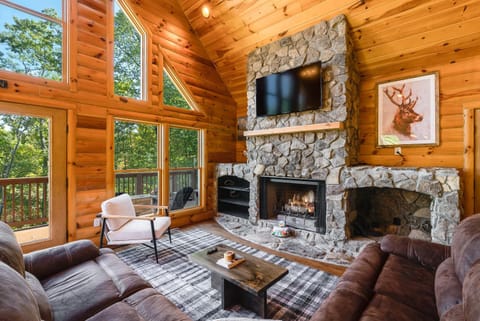 Premier Log Home Theater, Sauna Hot Tub House in Massanutten