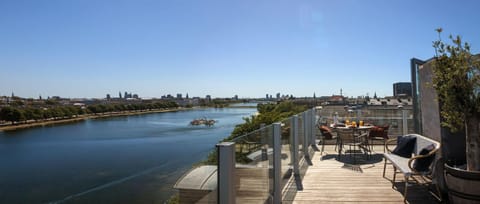 Balcony/Terrace, Lake view, furniture