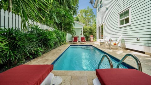 Modern in the Meadows by Last Key Realty House in Key West