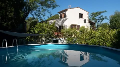 Property building, Garden view, Pool view, Swimming pool