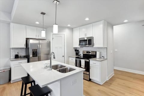 Shortstop and Stay House in Des Moines