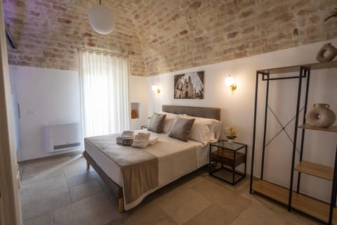 Bed, Photo of the whole room, Bedroom, towels, wardrobe