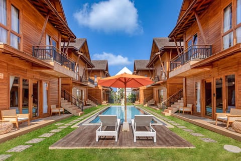 Property building, Swimming pool