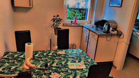 Dein Privat Zimmer in meiner Wohnung Vacation rental in Freiburg