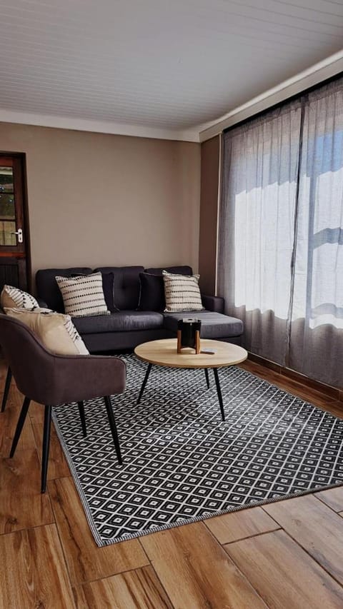 Ons Strandhuisie E19 in Pearly Beach House in Western Cape