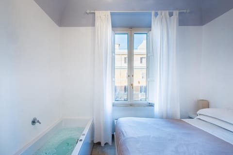 Bedroom, Bath