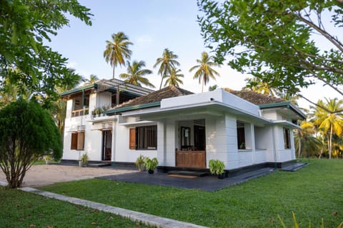 Property building, Natural landscape, Garden view