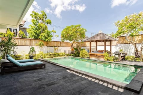 Day, Garden, Garden view, Pool view, Swimming pool, sunbed