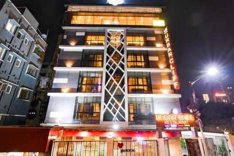 Property building, Facade/entrance