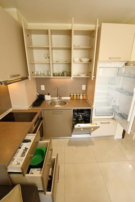 INB Banishora spot 9 Apartment in Sofia