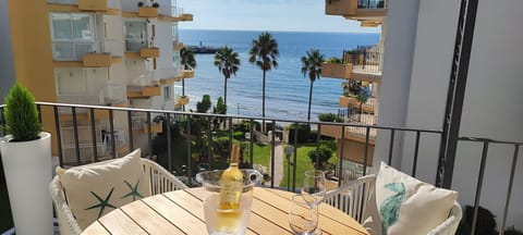 Day, Balcony/Terrace, Living room, Dining area, Sea view