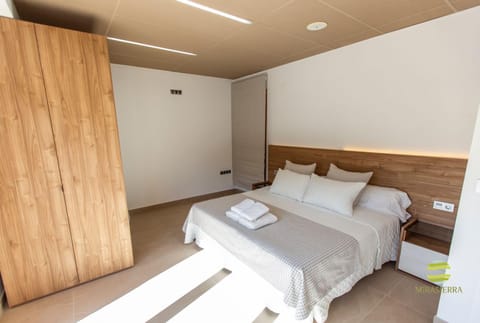 Bed, Photo of the whole room, Bedroom, towels, wardrobe