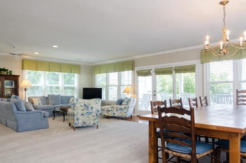 Sunny Side by Bryant Real Estate House in Wrightsville Beach