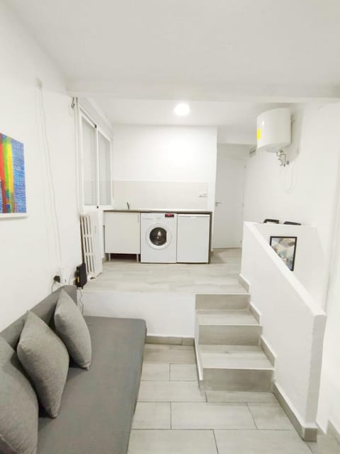 JM11SI Piso 2 dormitorios WIFI Fibra Apartment in Madrid