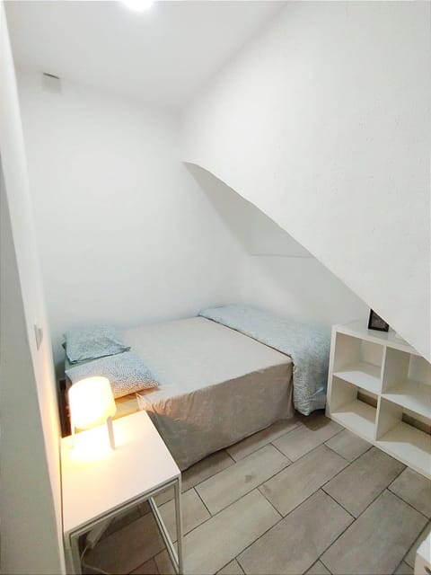 JM11SI Piso 2 dormitorios WIFI Fibra Apartment in Madrid