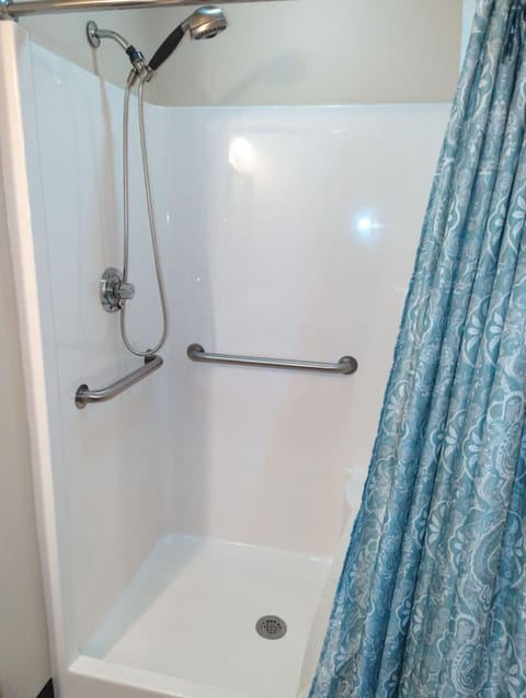 Waterloo Suites Queen 1 Hotel in Ozark Mountains