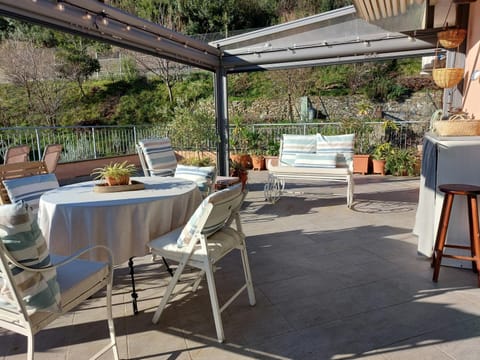 TERRAZZA DI MIKY Wifi Parking Pet Friendly Terrace Apartment in Recco